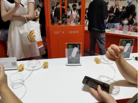 China Joy上OPPO惊喜不断，充电技术再攀新高